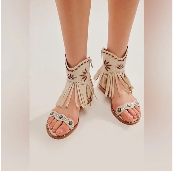 Free People X ASH Dakota Fringed White Sandals - Picture 1 of 7